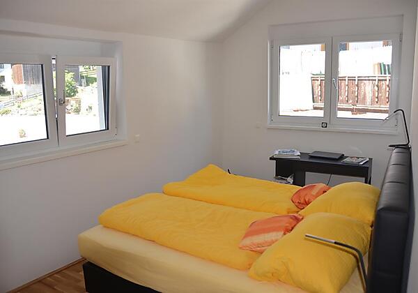 Schlfzimmer 1