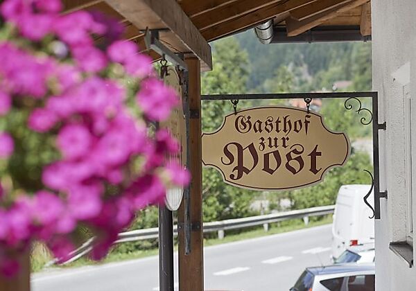 Posthotel Strengen