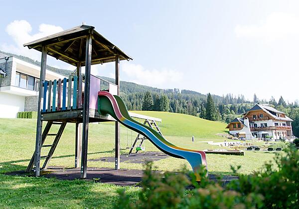 hauseigener Spielplatz