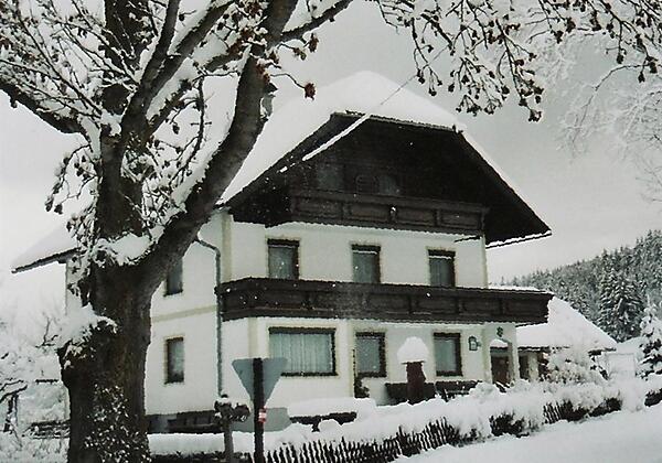 Hausansicht - Winter