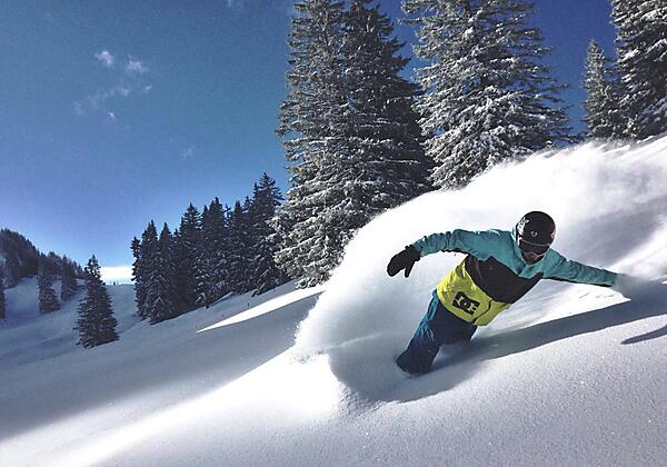 Snowboarding an der Sechzirbenhütte