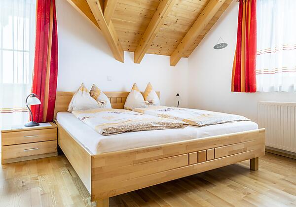 20211209_BiobauernhofTonimoertelInnen_346-HDR_klei