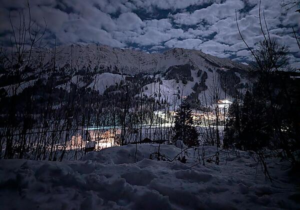 PXL_20251128_173407326.NIGHT