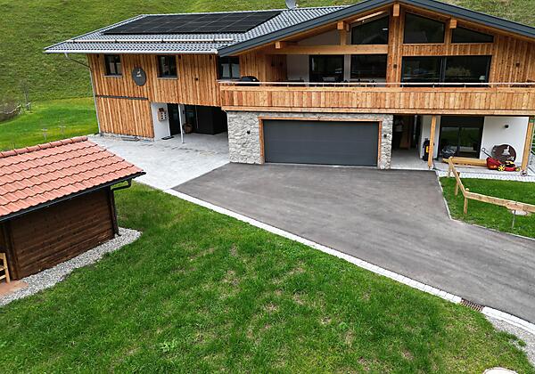 dji_fly_20241009_003246_356_1730123256500_photo