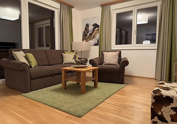 D72E06DB-D513-42DA-BB89-2C13C401F901