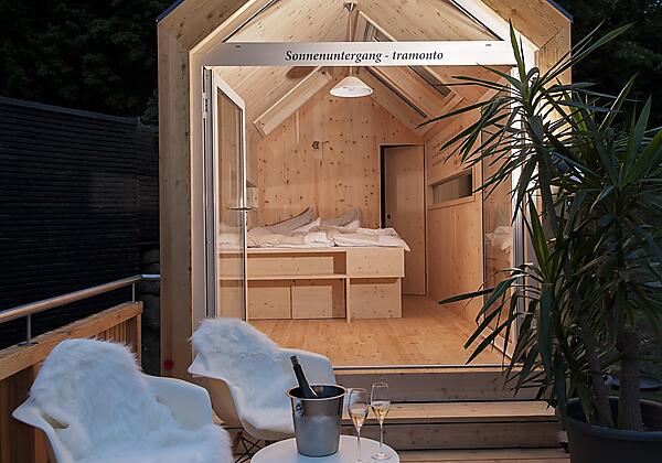 Biwak unter den Sternen. Rifugio sotto le stelle._