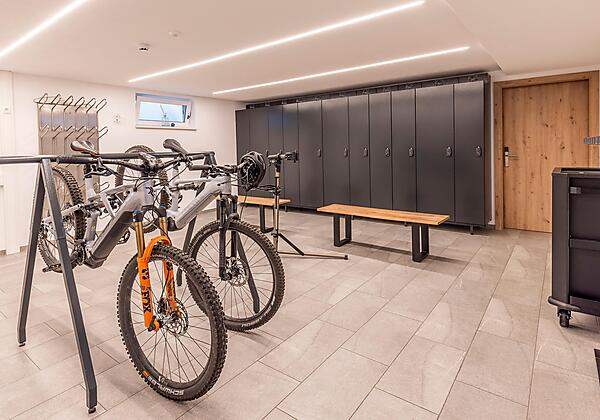 LE-250605-Vizensn-Living-2712_web