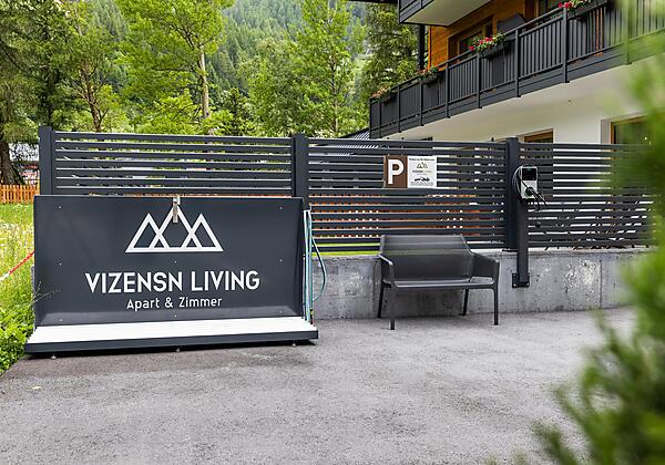 LE-250605-Vizensn-Living-2741_web