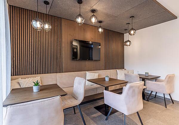 LE-250605-Vizensn-Living-2709_web