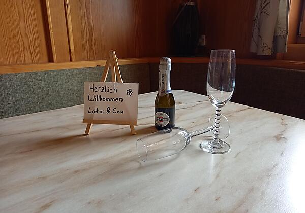 voltahof-urlaub-virgen-tisch