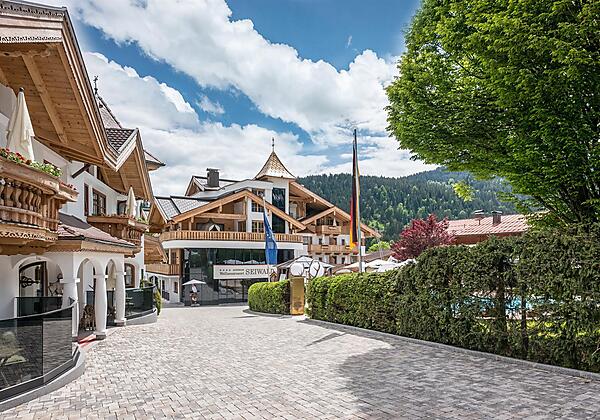 Aussenansicht Haus (1)