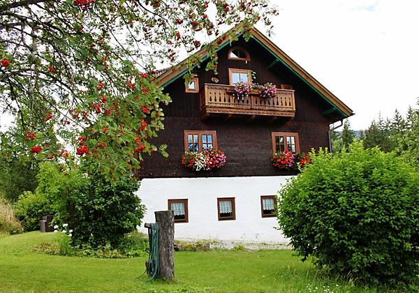 Ansicht Bauernhaus für deskline