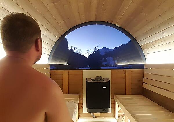 Garten Panorama-Fasssauna
