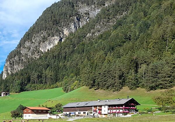 Zillerbruggerhof Hausansicht Sommer