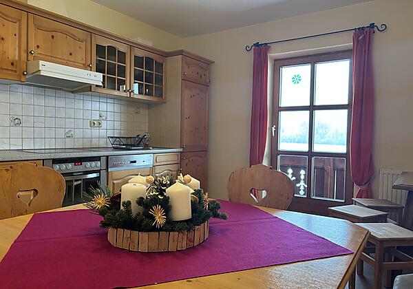Küche mit Adventskranz