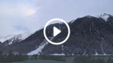 Blick auf die beleuchtete Loipe in Umhausen (1.550 m)